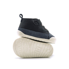 Cargar imagen en el visor de la galería, Botita Mustang respetuosa