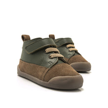 Cargar imagen en el visor de la galería, Botita Mustang respetuosa