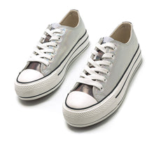 Cargar imagen en el visor de la galería, Bamba plataforma metalizada 60173 Mustang