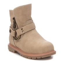 Cargar imagen en el visor de la galería, Bota xti beige 150251
